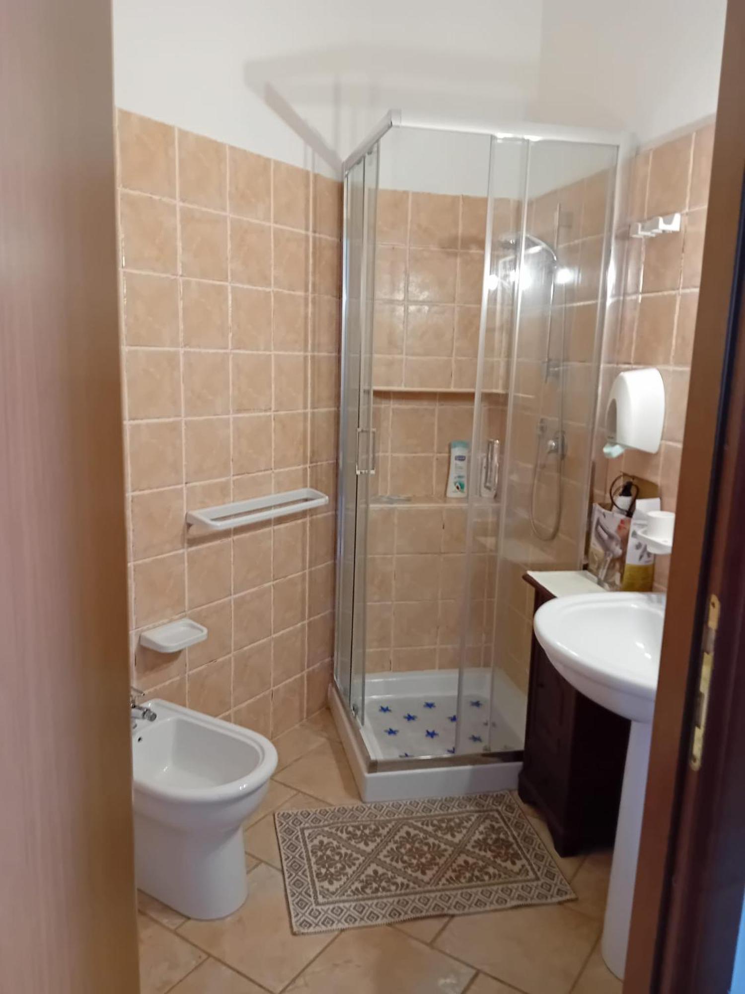 Lugori Panzió Seùlo Szoba fotó
